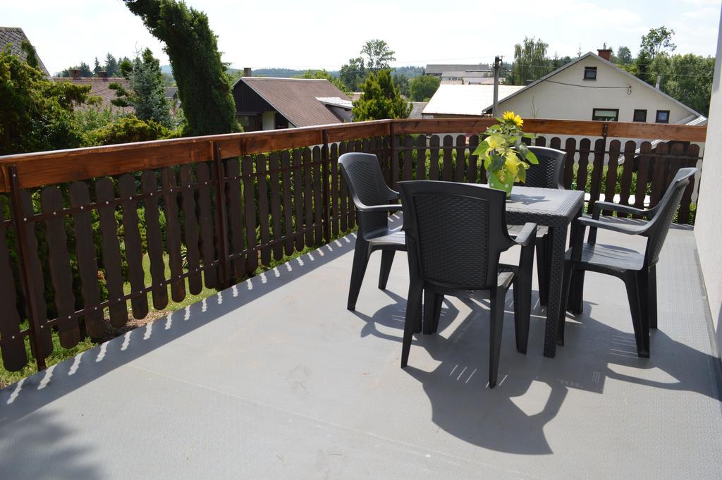 Apartmány Dana Horni Branna Exterior foto