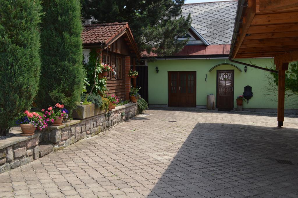 Apartmány Dana Horni Branna Exterior foto